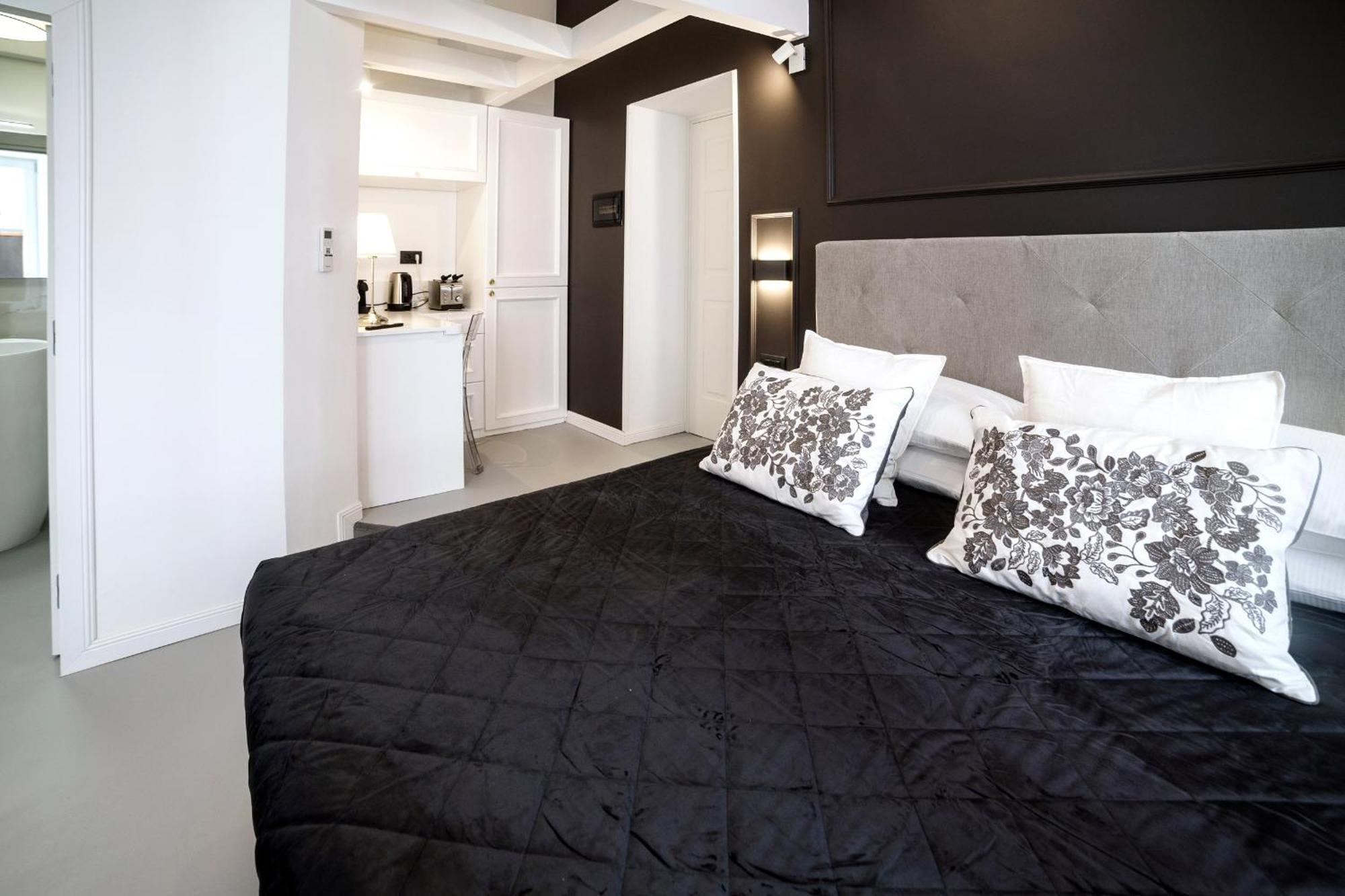 Corsovittorio87Suite Cagliari Bagian luar foto