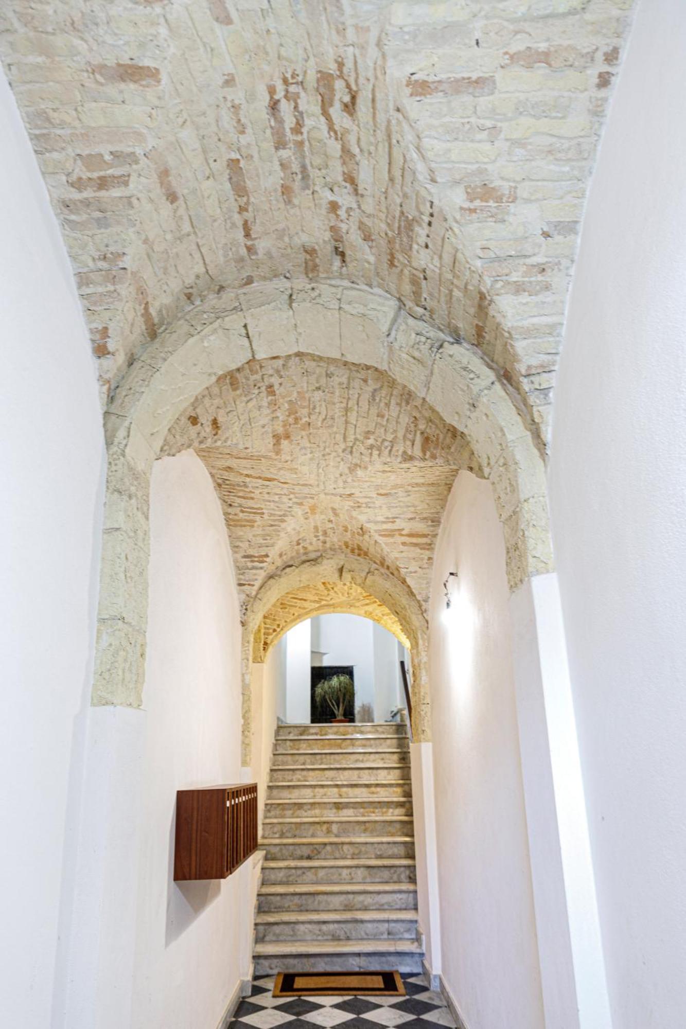 Corsovittorio87Suite Cagliari Bagian luar foto