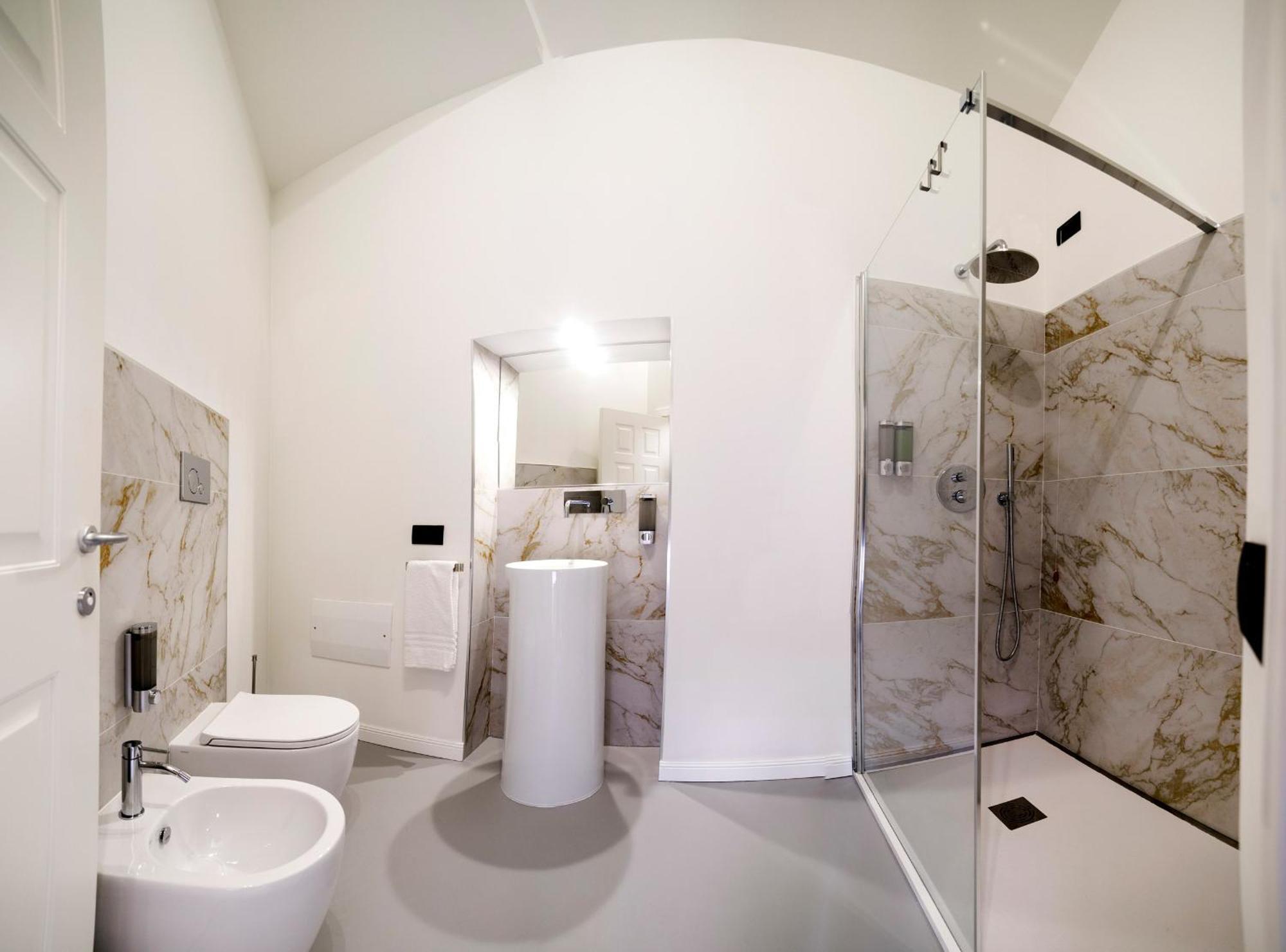 Corsovittorio87Suite Cagliari Bagian luar foto